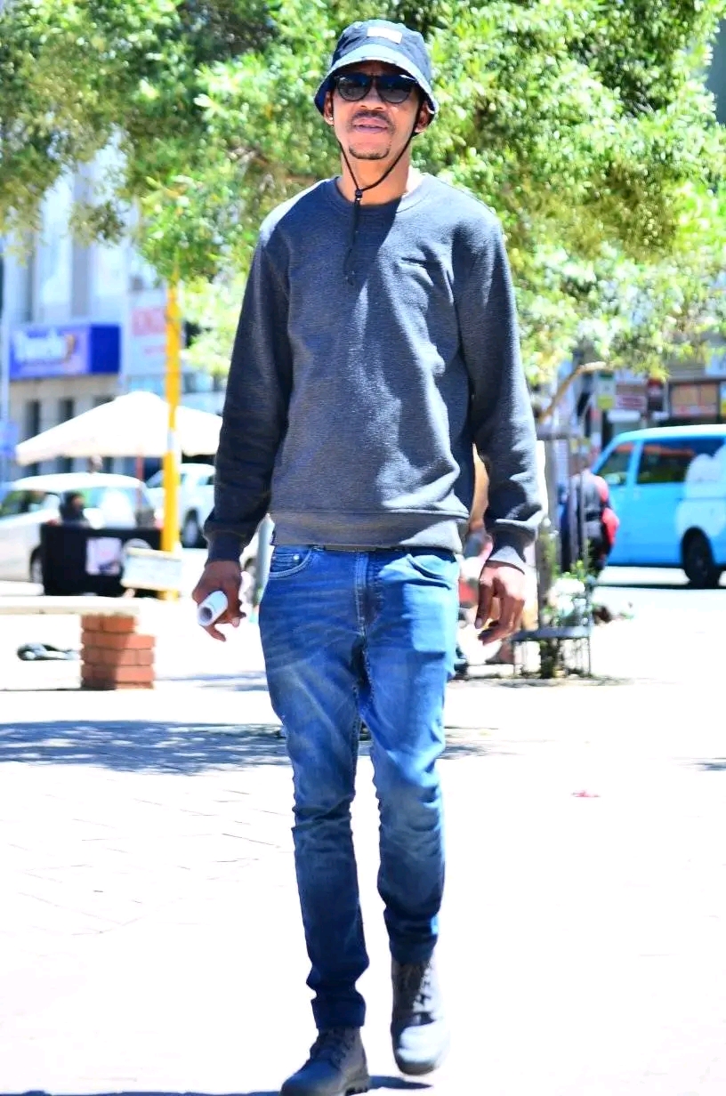 muzi banner